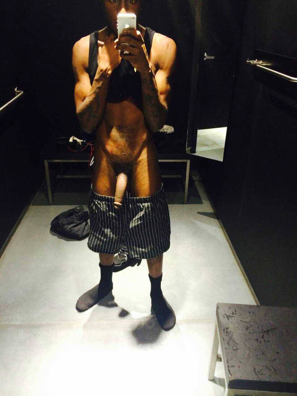 babiboi07:  http://babiboi07.tumblr.com