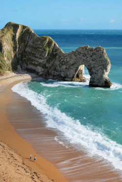 4nimalparty:  Durdle Door (by Richard Paterson)