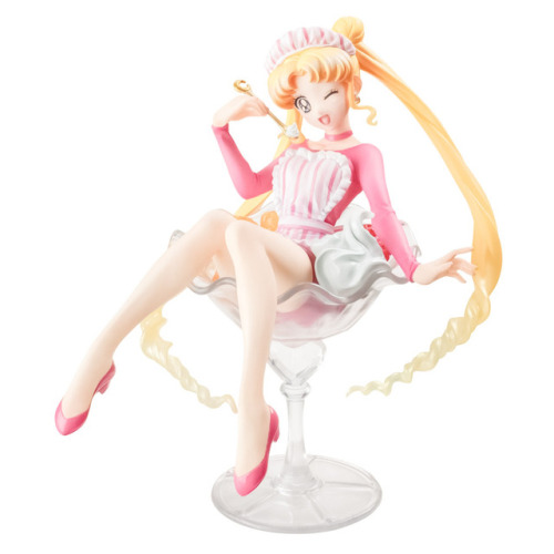 mooncakespastel:Sailor Moon sundae figure.