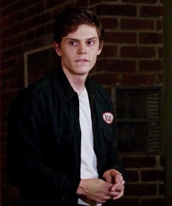 evan peters on Tumblr