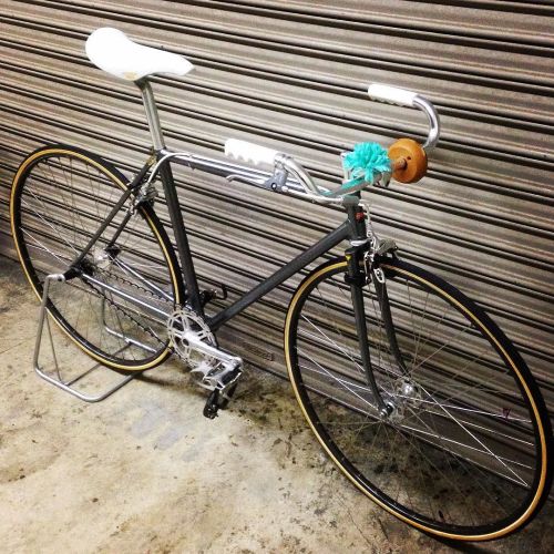 ifuckinlovefixedgearbikes: my sweetest 組めました！ #松村さんが #keirin#njs#eimei#fixed#fixedgear#fixedgeargirl