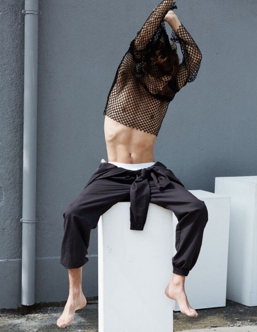 ohthentic:  taur:  Timur Simokov for MMSCENE by Alicia Shi  Oh