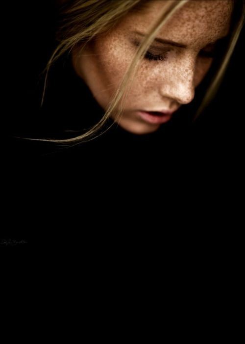emily-watch-the-stars:  barbarasoldier:   Plus que jamais   plus que jamais le 