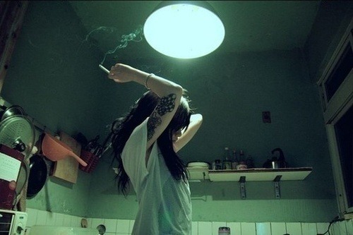 http://vida-poesia-crua.tumblr.com/post/44907833059