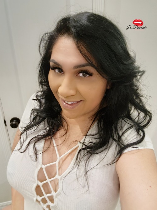 iamlabuenota:  Saturday Are for Sexy Selfies. Follow my OnlyFans for the Naughty