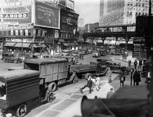 Traffic at the corner of Flatbush and Atlantic Avenues in Brooklyn, 1929. At the right is a luncheon