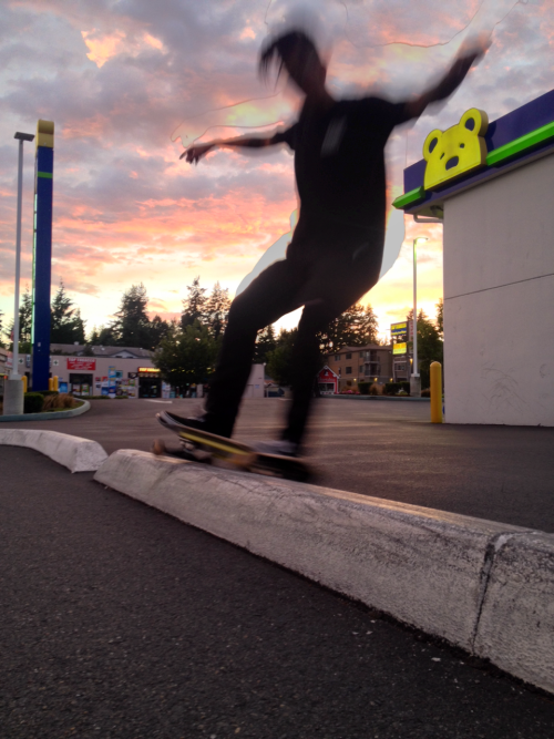 justnipples:  “How to hdr wrong” by logie 