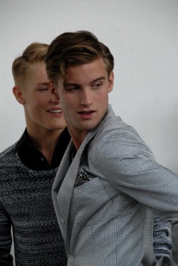 stamit:  RJ King and Harry Goodwins backstage