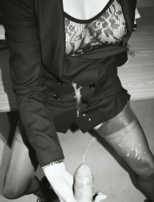 sexual-temptation-s:  sexual-temptation-s.tumblr.com This is what I often daydream