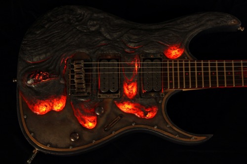 amplifiedparts:
“ The Molten Diabolic Ibanez Prestige created by Hutchinson Guitars. This is absolutely fantastic!!!