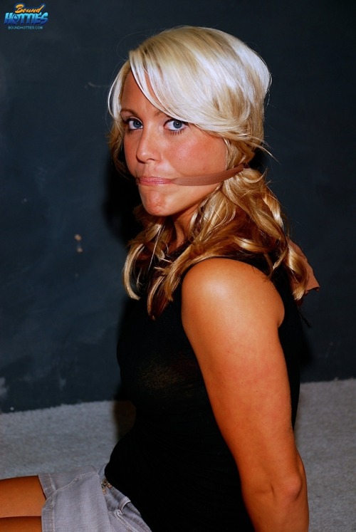 bondagehedgehog:  Jenn