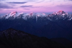 rainie-is-seasonchange:Snow mountain.Mount Karamatsu in Nagano, Japan.