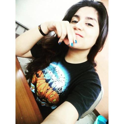 we-are-lesbians:  leonela, 18, venezuela. X–VIII–MMXIII.tumblr.com 