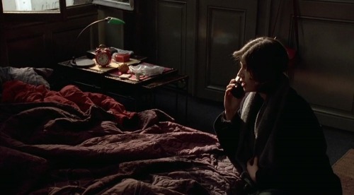 scenesandscreens: Three Colours: Red (1994) Director - Krzysztof Kieslowski, Cinematography - Piotr 