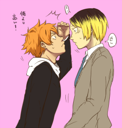 eyecandybutts:  hinata just realized he is shorter than kenma i guess lmao 
