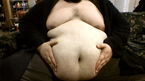 Some more belly shots for ya. adult photos