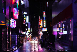 thisisbully:  Neon by drkigawa on Flickr. 
