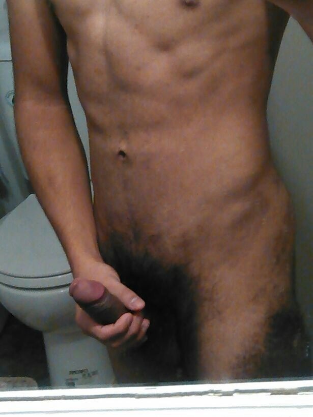 exposingkiks:  Kik johnybcute