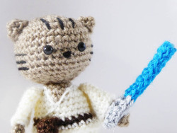 mysterious-cats:  A Jedi Kitty! #ForceFriday 