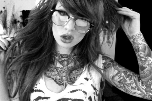 sexytattoedgirls1.tumblr.com/post/50330907832/