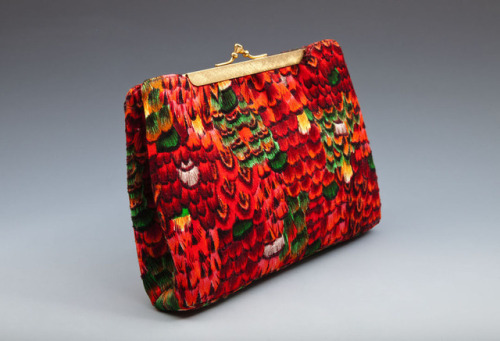 Henry Rosenfeld, Bag with feather pattern fabric, 1955-1959. USA. Via Goldstein Museum of Design