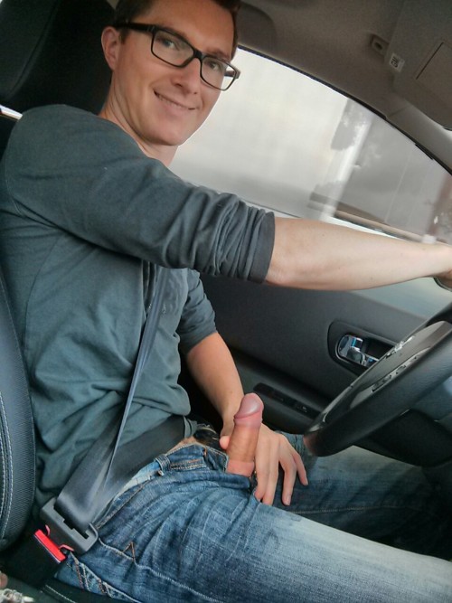 arthusetnico:  Hard driving #nsfw #teamgay