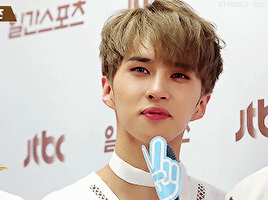 ottokaji-vixx:  the cute prince king of finger hearts  ଘ(੭*ˊᵕˋ) ~♥ bonus: