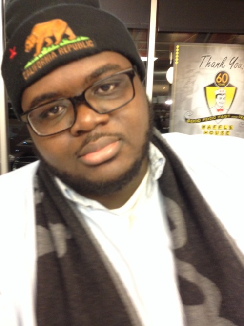 thabootyscholar: Pre-Blackout live &amp; direct from Waffle House