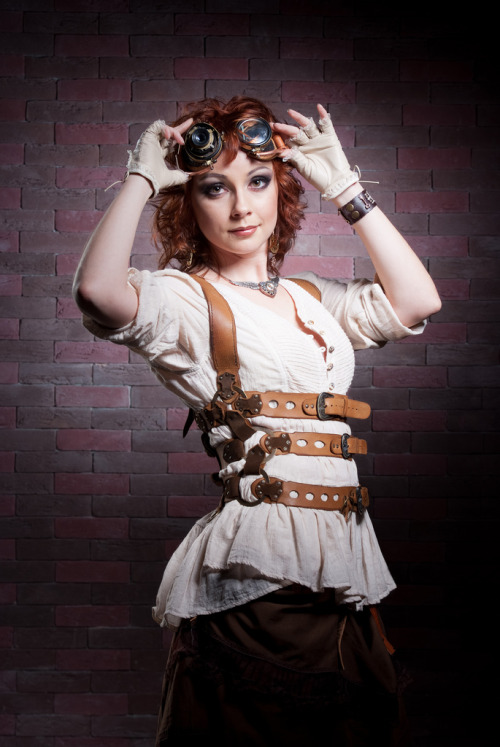 arsenicinshell:
“beautiful redhair in steampunk genre : Irisabout
”