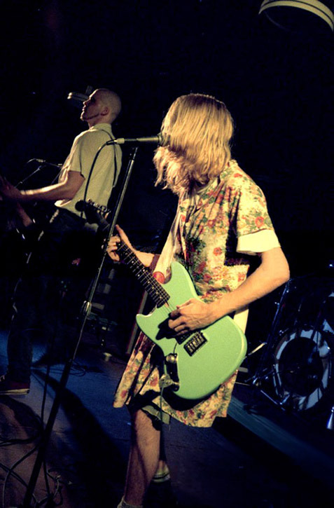 youremyvitamins:  On today (April 27) in 1990 Nirvana play at Hampshire College (Amnesty International Benefit) in Amherst, MA. Kurt performed in a dress.  