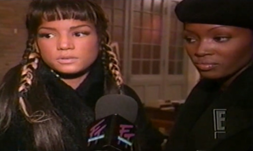 howtobeafuckinglady:  unfriendly hot black girls ftw
