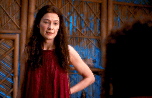 mat-taveren:More gifs of Moiraine Damodred in Ep6: “The Flame of Tar Valon” because she’s too pretty
