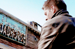 XXX trvorphilips:  Dean Winchester in 2x02 “Everybody photo