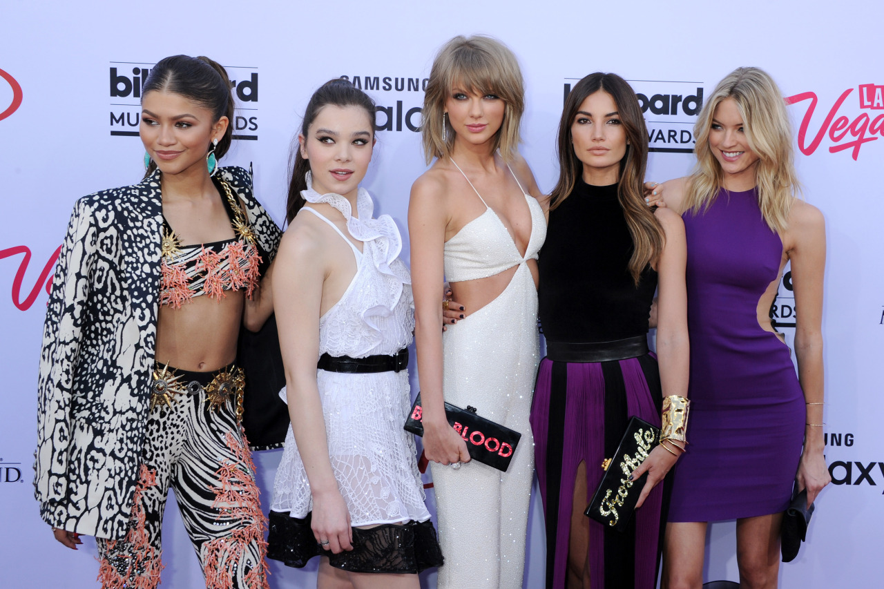 Taylor Swift, Zendaya, Hailee Steinfield, Lily Aldridge, Martha Hunt - Billboard
