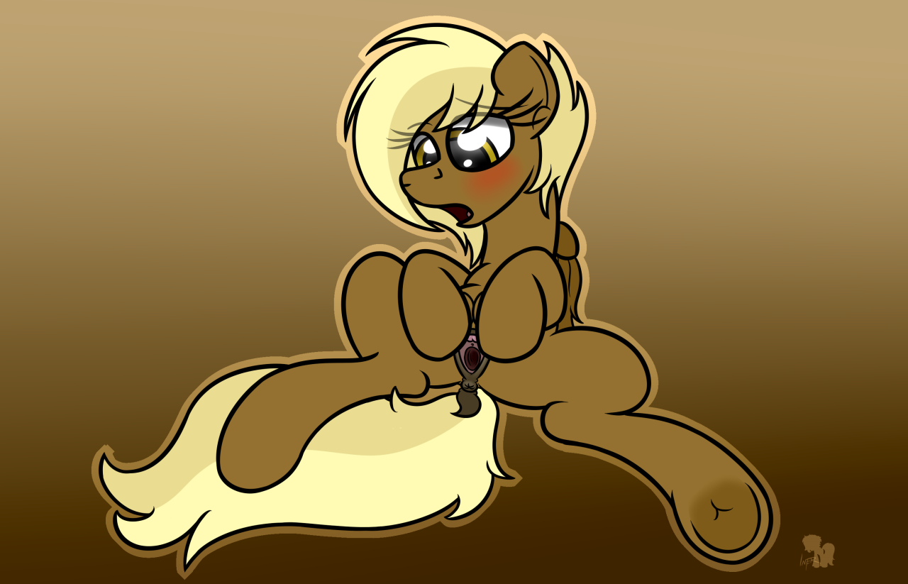 inters-clop:  Pegsen is exploring herself~  So cuute~!