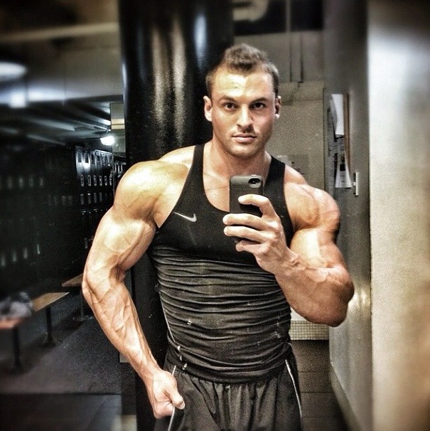 alphamusclehunks:  SEXY, LARGE and IN CHARGE. Alpha Muscle Hunks.http://alphamusclehunks.tumblr.com/archive