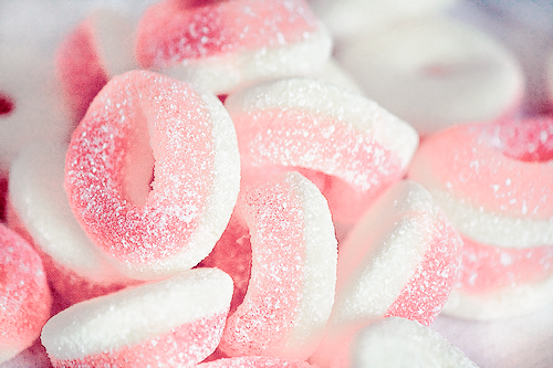 foodluxury:  Love Food? This blog is for you. 