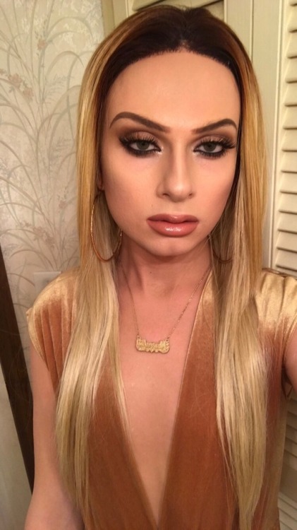hellaween:mercedesbenzodiazepine:LETS GOWOW QUEENFversace™