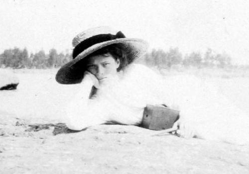 Grand Duchess Tatiana Nikolaevna Romanov relaxing.