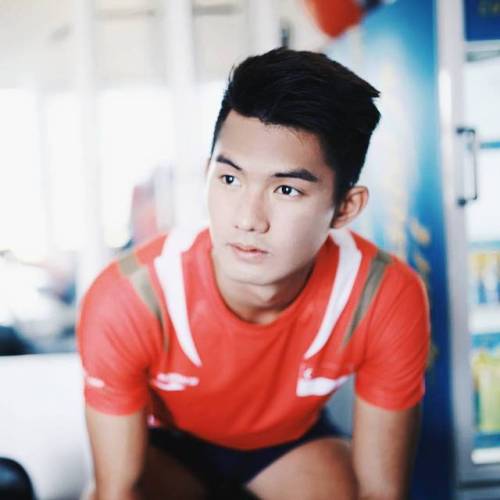 assman-69: fuckyeahsgbois: merlionboys:  Timothee Yap 叶劲维 - Athlete, Actor and Prospective Lawyer.  