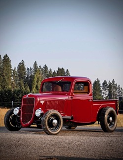 utwo: 1935 Ford Pick Up © cris shelton 