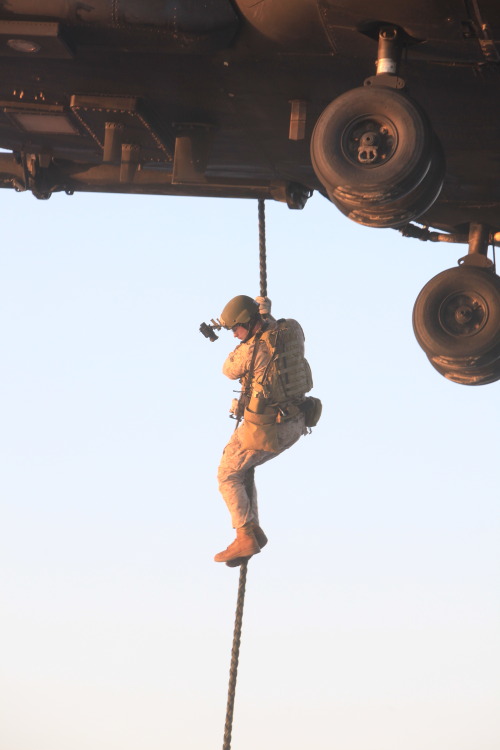 soldierporn - Cross training.Marines with the 1st Marine...