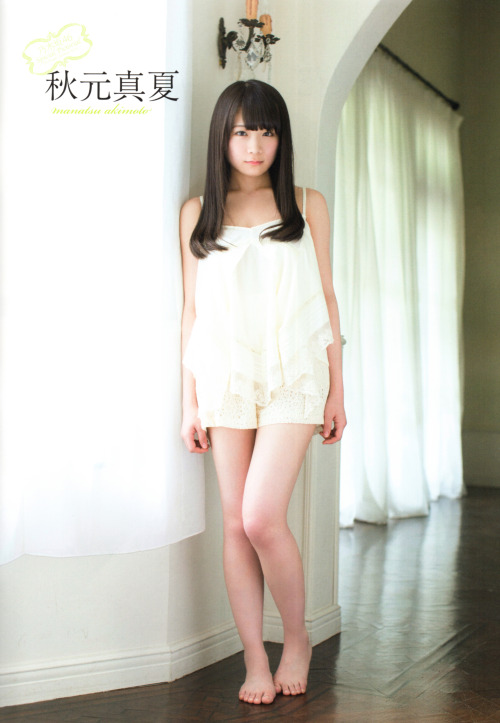 yic17:  Nogizaka46 (Ikuta, Ikoma, Sayurin, Yumi, Manattan) | UTB+ 2015 May Issue