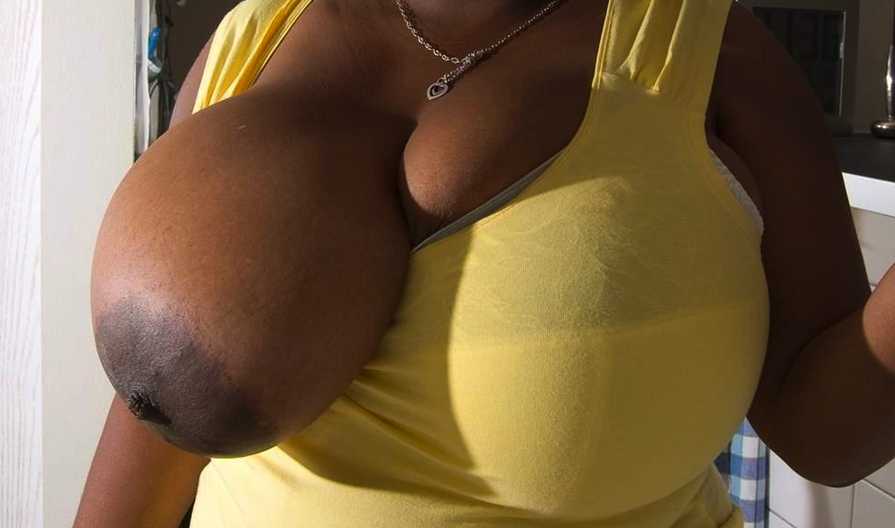 smushedbreasts:  http://smushedbreasts.tumblr.com/ 