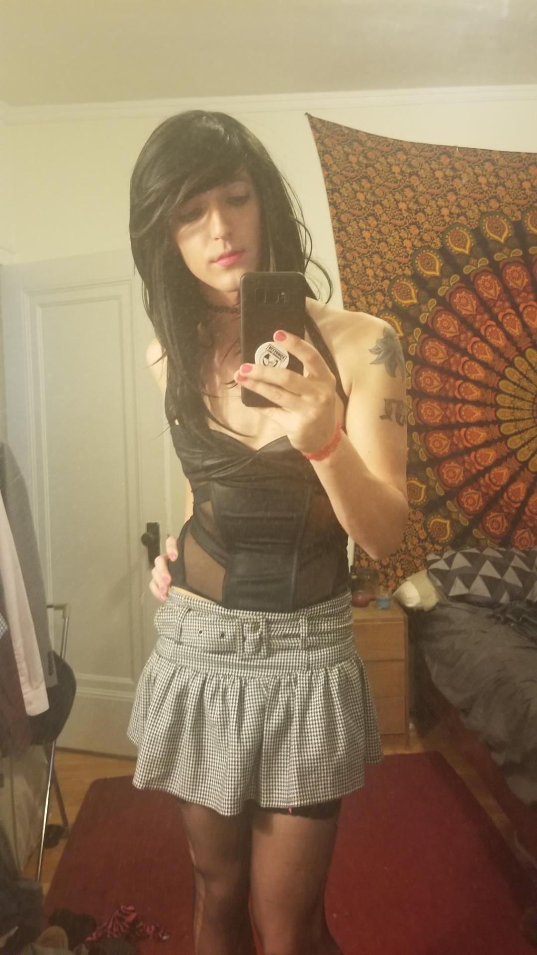 cd-sissy-princess: Good girls wear skirts 😊 