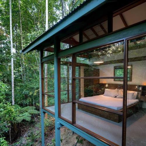 utwo: A couples-only rainforest getaway perfect for honeymoons and romantic escapes. © crystalcree