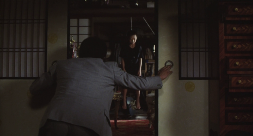  The Black House (Yoshimitsu Morita, 1999).