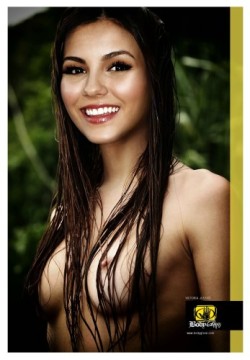 more-celebfakes:  Victoria Justice