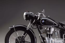 travelist:  BMW R25/2 