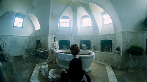 thecinematics: THE FAVOURITE (2018), dir. Yorgos Lanthimos.